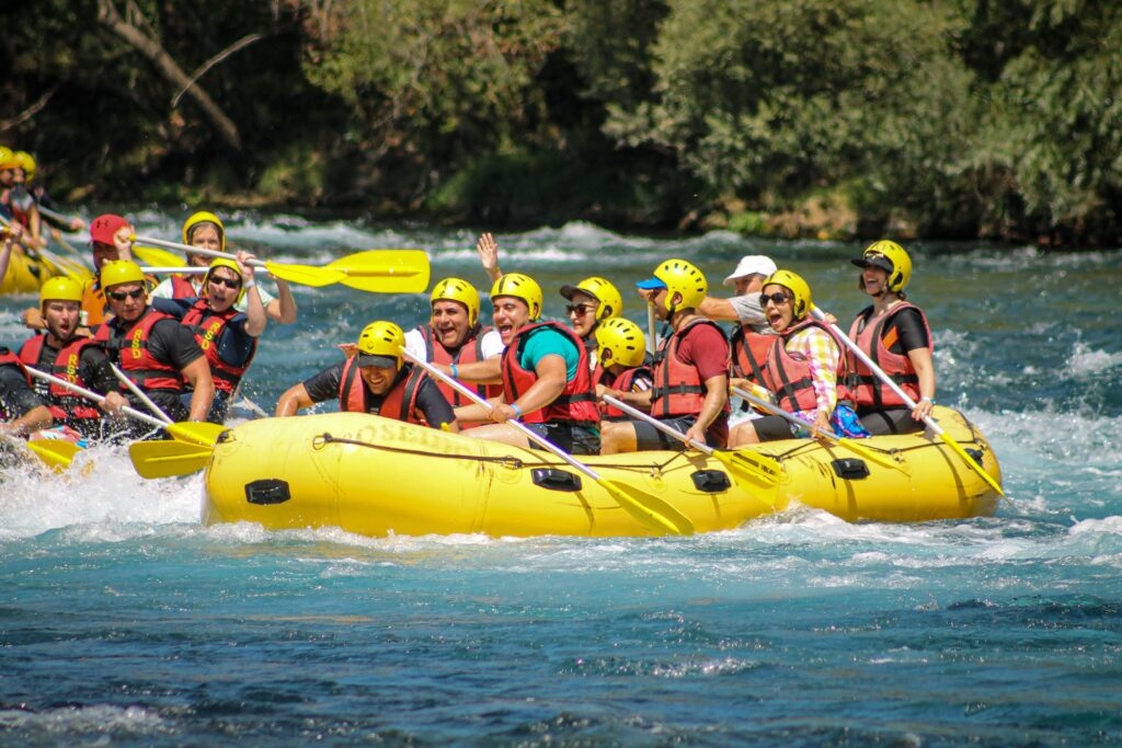 pexels-photo-11183380-11183380 rafting in Bosnia Una river Bosnia Strbacki Buk waterfall